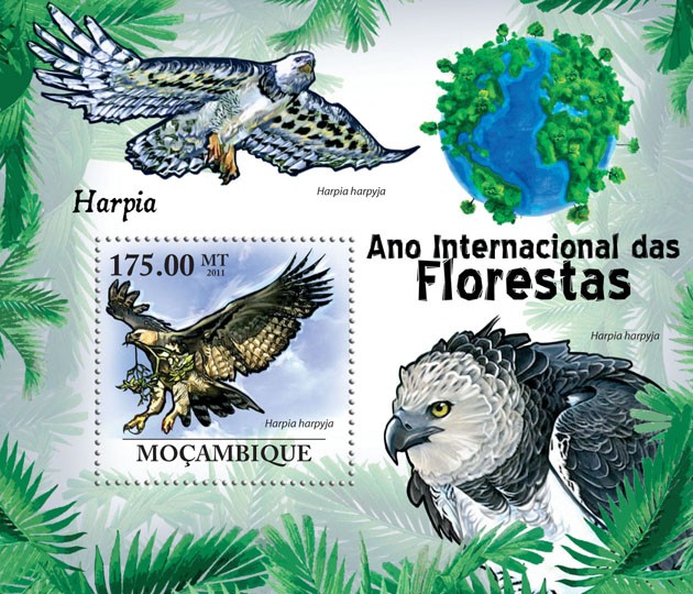 Harpy, (Harpia harpya). - Issue of Mozambique postage Stamps