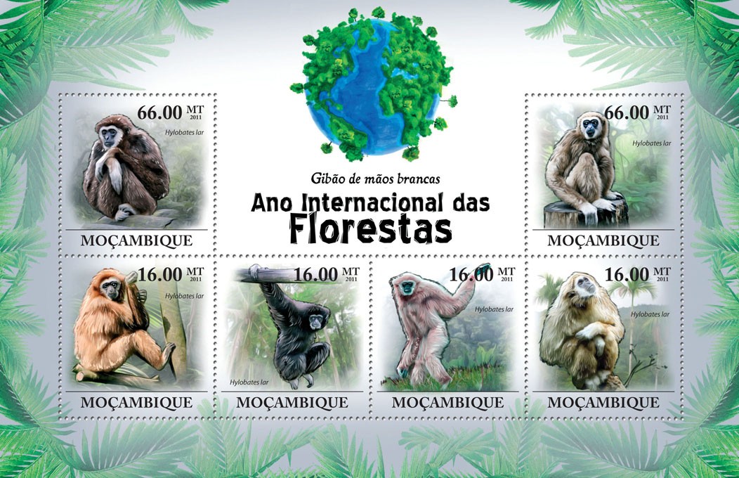 Monkeys, (Hylobates lar). - Issue of Mozambique postage Stamps