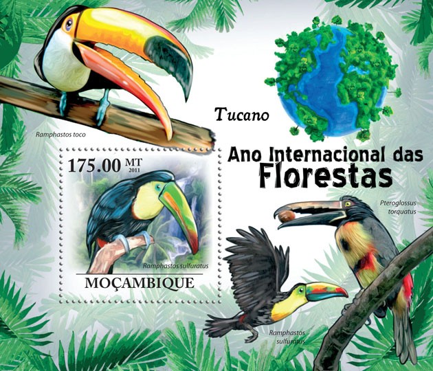 Toucan (Ramphastos sulfuratus) - Issue of Mozambique postage Stamps